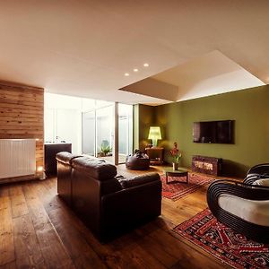 Uitgebreid Appartement met Twee Slaapkamers